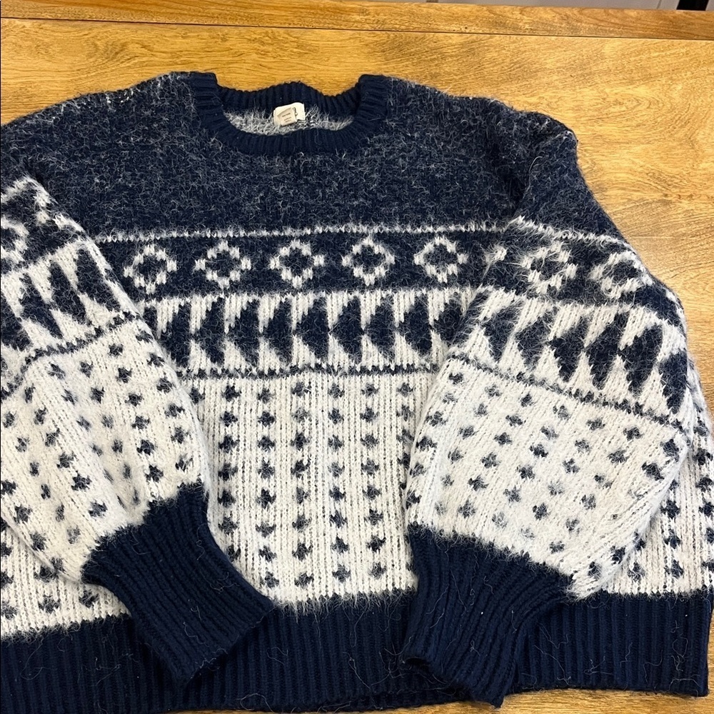 a.n.a Fuzzy Navy and White Sweater
